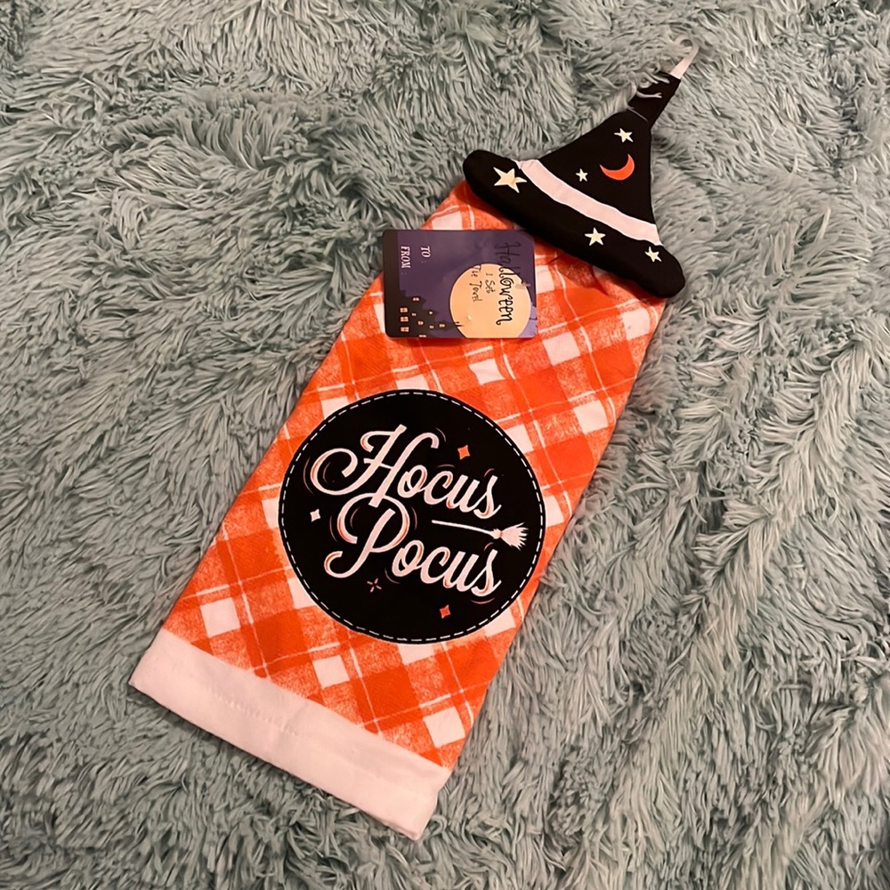 Hocus Pocus Tie Towel